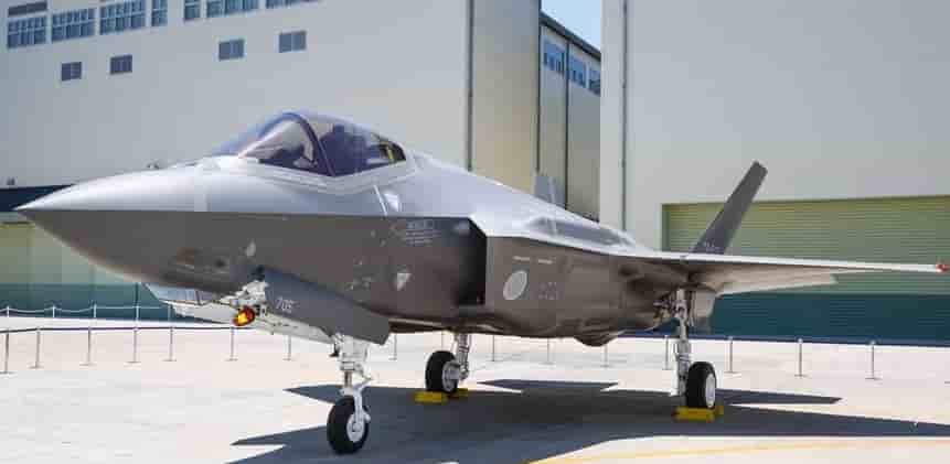 Le premier F-35A assemblé au Japon.