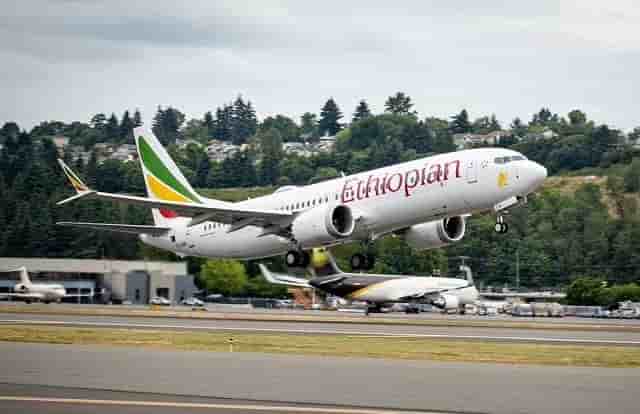 Le Boeing 737 MAX 8 a connu deux accidents à seulement quatre mois d'intervalle..