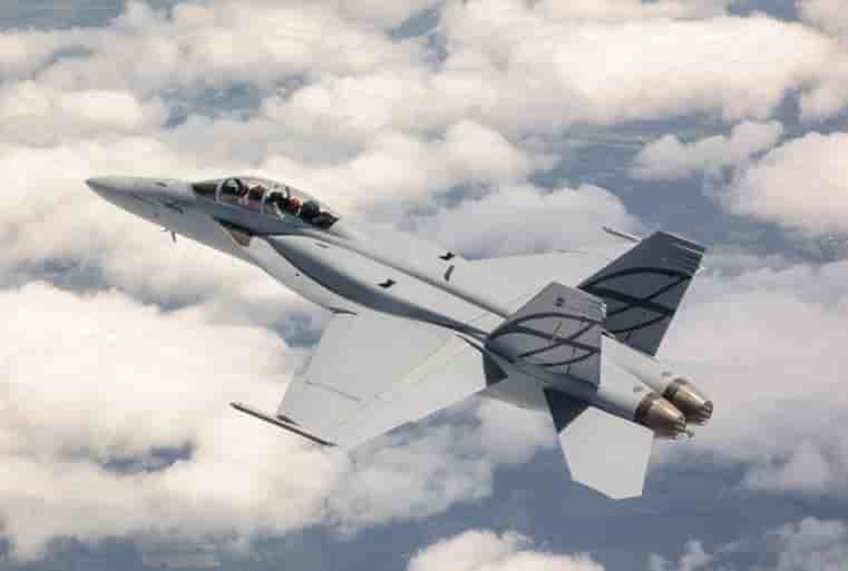 Le Super Hornet Bk III sera équipé de réservoirs conformes.