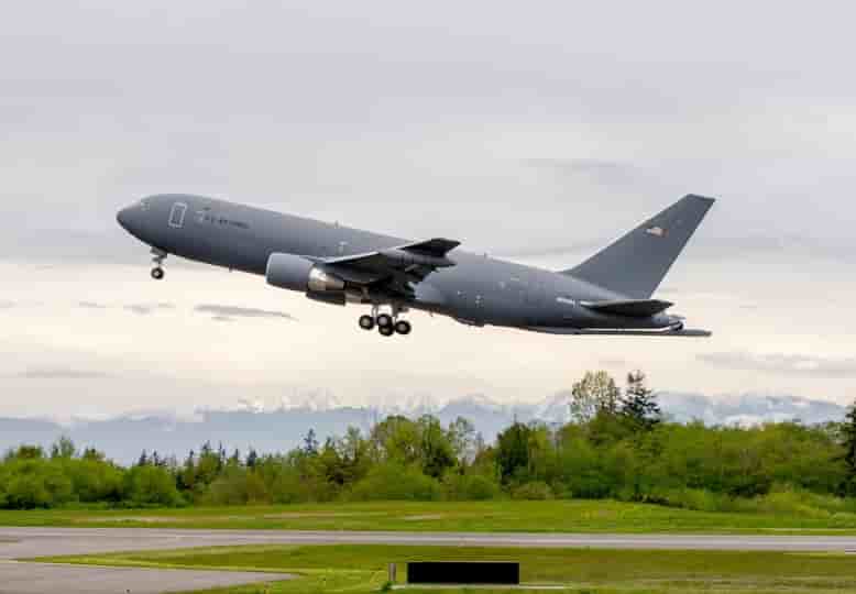 Trois KC-46 ont été produits.