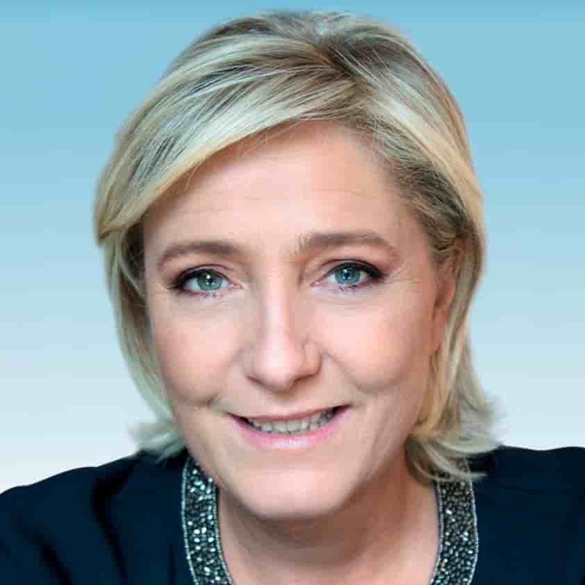 Marine Le Pen se qualifie pour le second tour de l'élection présidentielle avec 21,7% des voix..