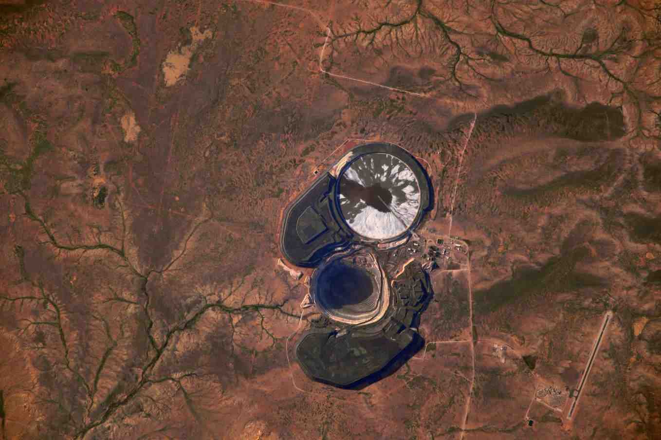 Prominent Hill en Australie, vue depuis l’ISS.