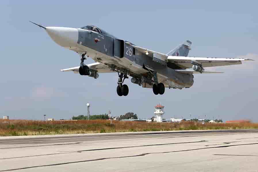 La Russie soutient les forces aériennes de Damas depuis la base aérienne de Hmeymim.