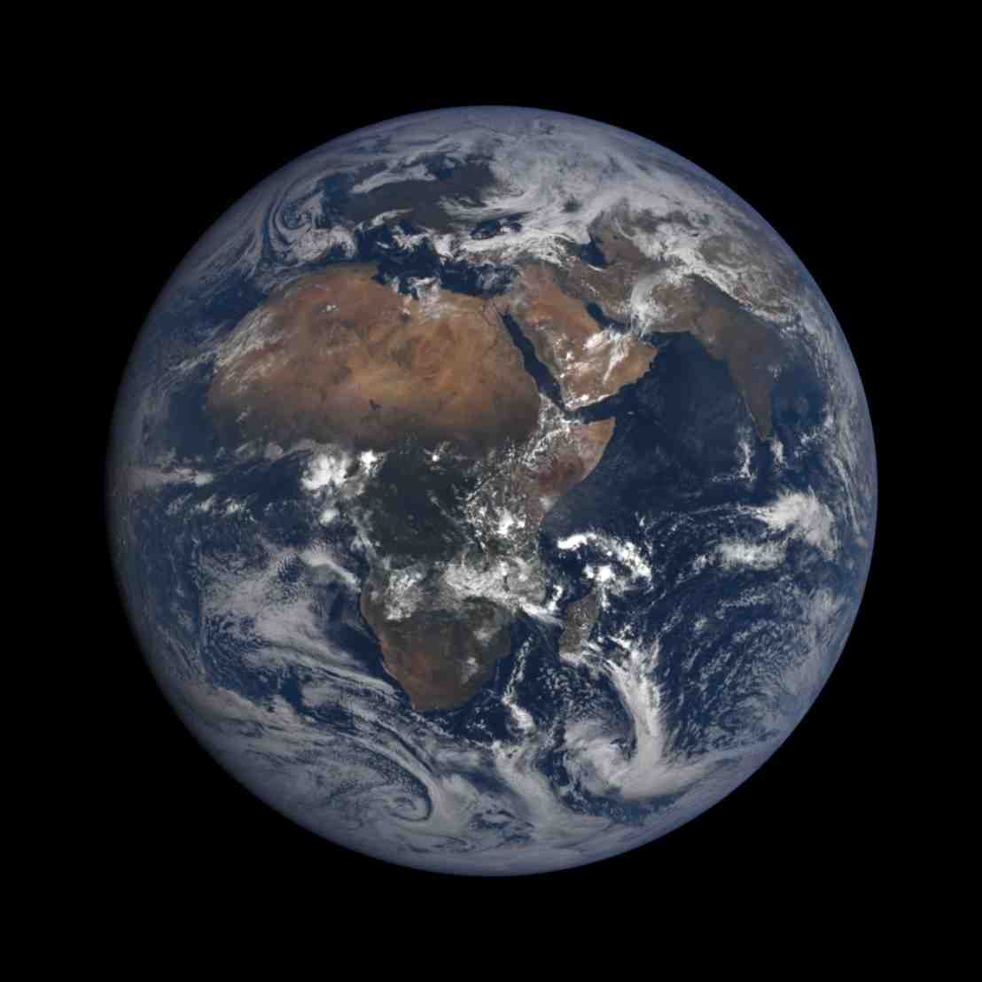 La Terre, vue par DSCOVR, le 27 ars dernier.