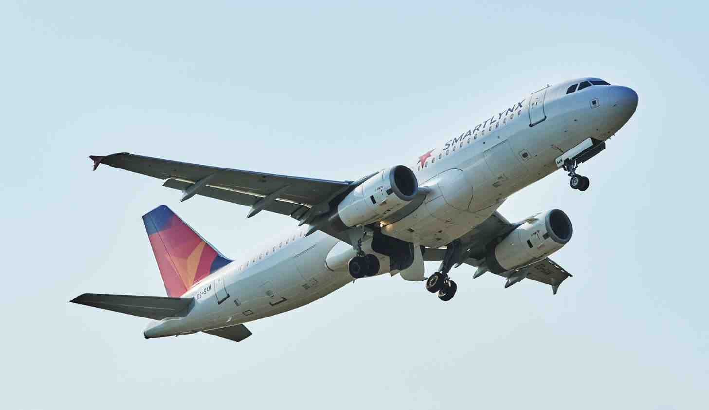 Un A320 de la compagnie SmartLynx Airlines