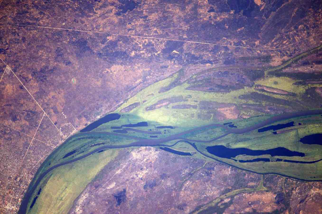 Le Nil blanc à Malakal, vu depuis l’ISS.