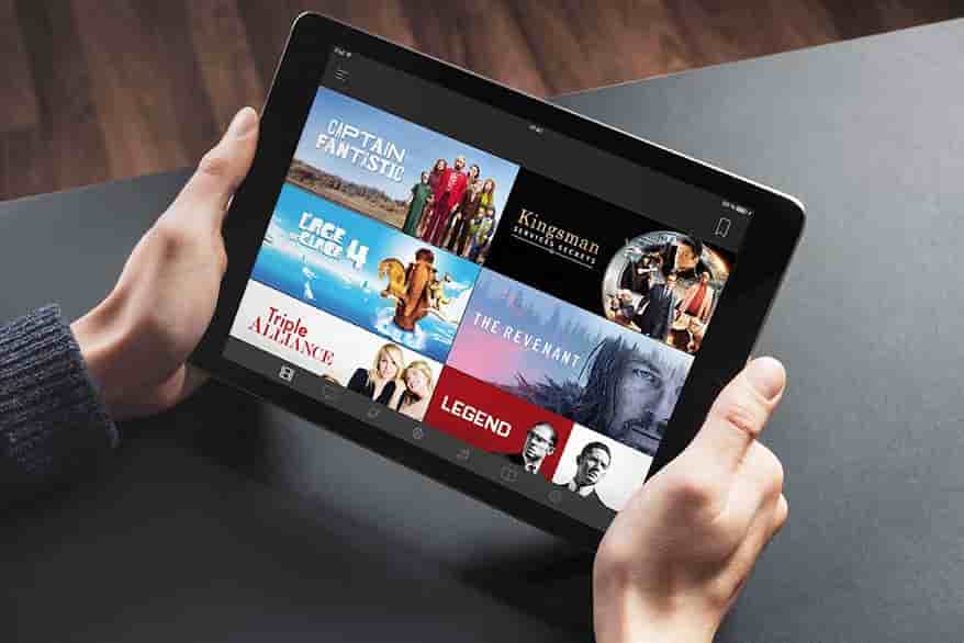 Interactive Mobility propose, entre autres, la location d'iPad à bord pour accéder à l'offre de divertissement.