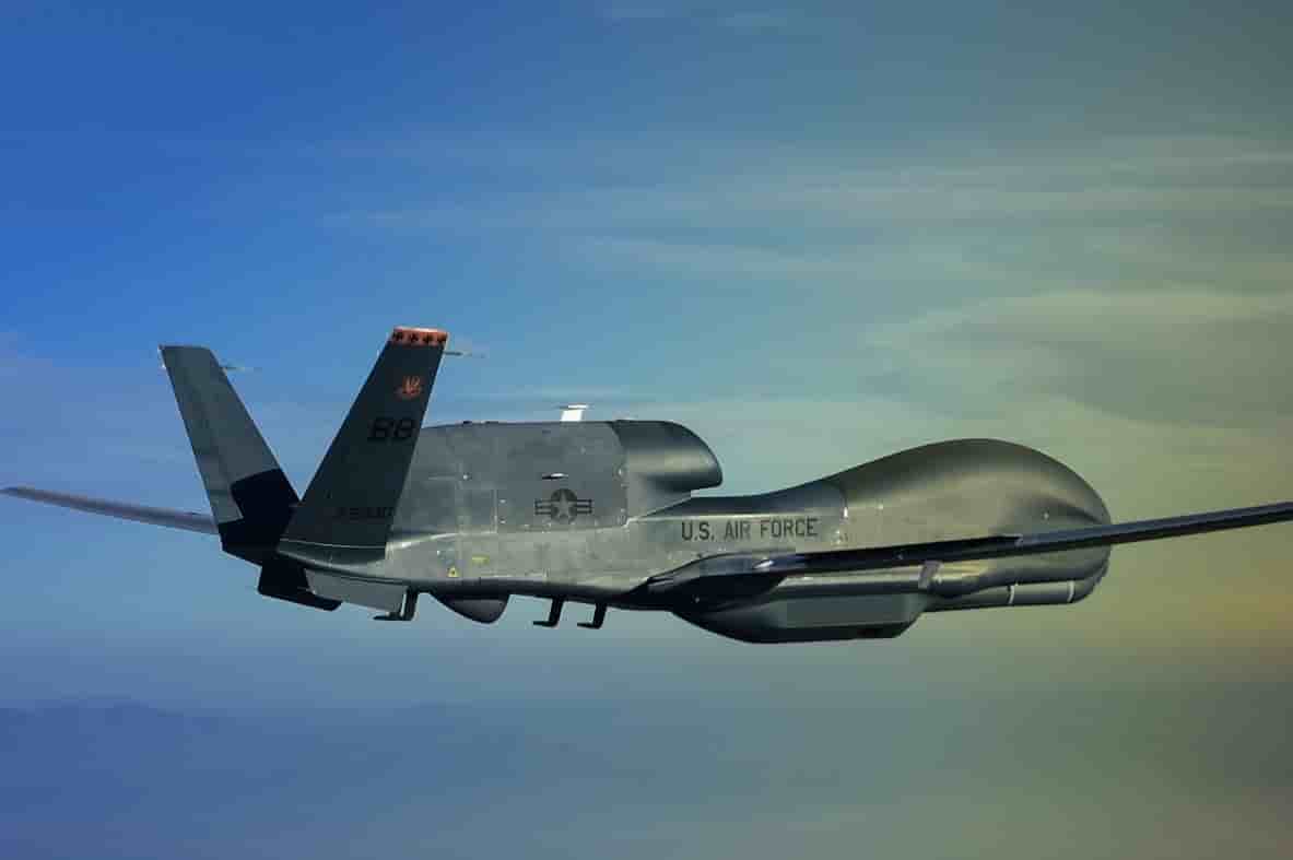 Le Northrop Grumman RQ-4 est destiné à remplacer le Lockheed U-2, ce qui explique les essais en vol du capteur multispectral MS-177.