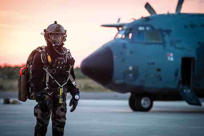 Les opérations spéciales sont souvent réalisées avec l'appui des forces "classiques".