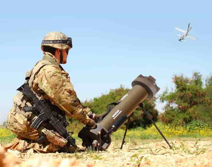 Le Hero-30 est propulsé comme un missile.