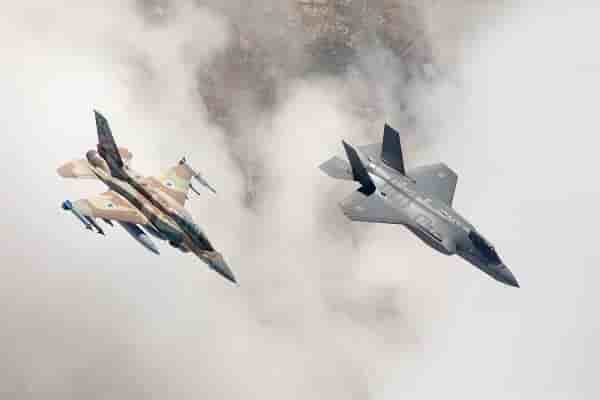 Les F-35I sont pratiquement systématiquement escortés par des F-16I
