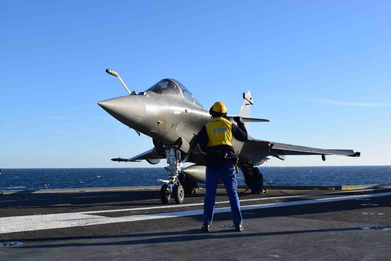 Le Charles de Gaulle est parti en mission.