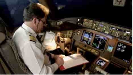 58 % des pilotes membres du SNPL d'Air France ont accepté le projet de compagnie aérienne low cost long-courrier.