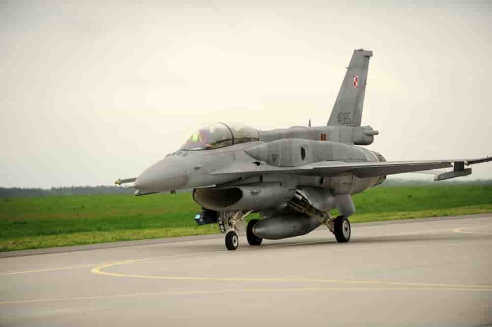 Le nouvel avion de combat polonais opèrera aux côtés des F-16.