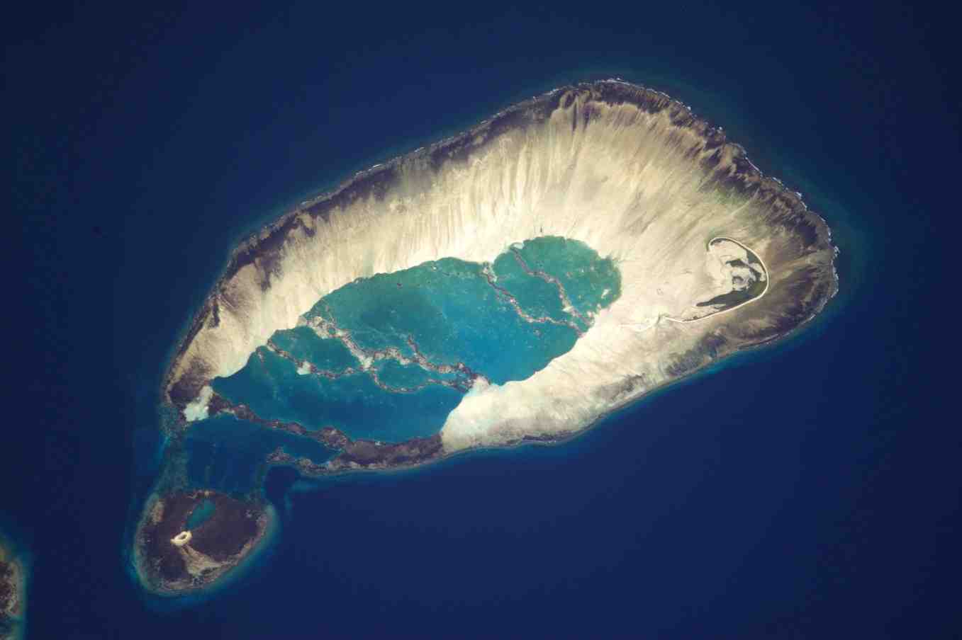 L’atoll Saint-François du groupe Alphonse dans les Seychelles, vu depuis l’ISS.