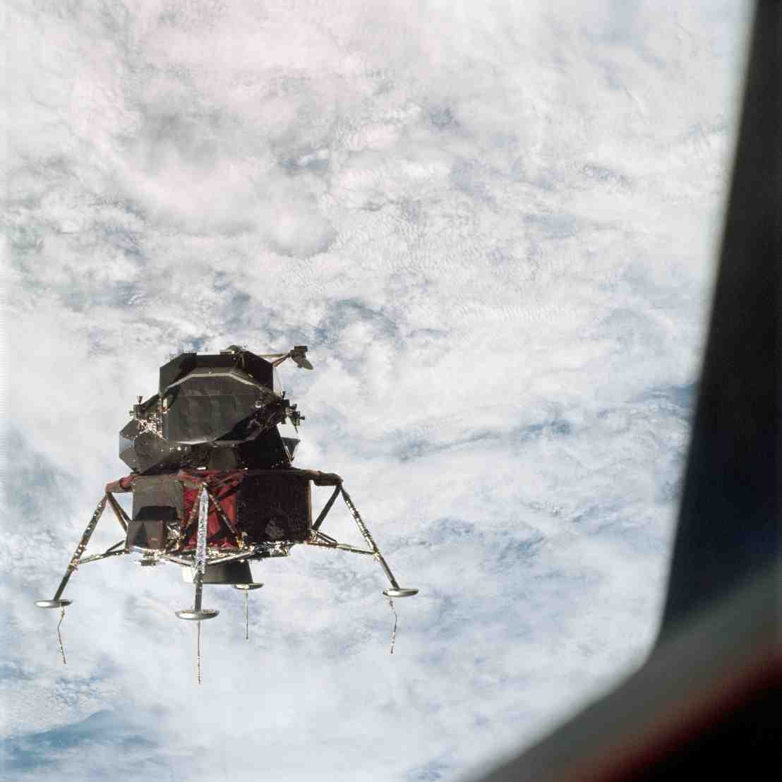 Le module lunaire Spider séparé du module de commande