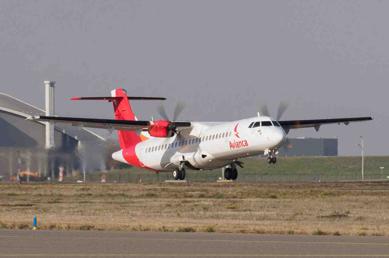 Avian Lineas Aereas, filiale de Synergy Aerospace, a réceptionné son premier ATR 72-600