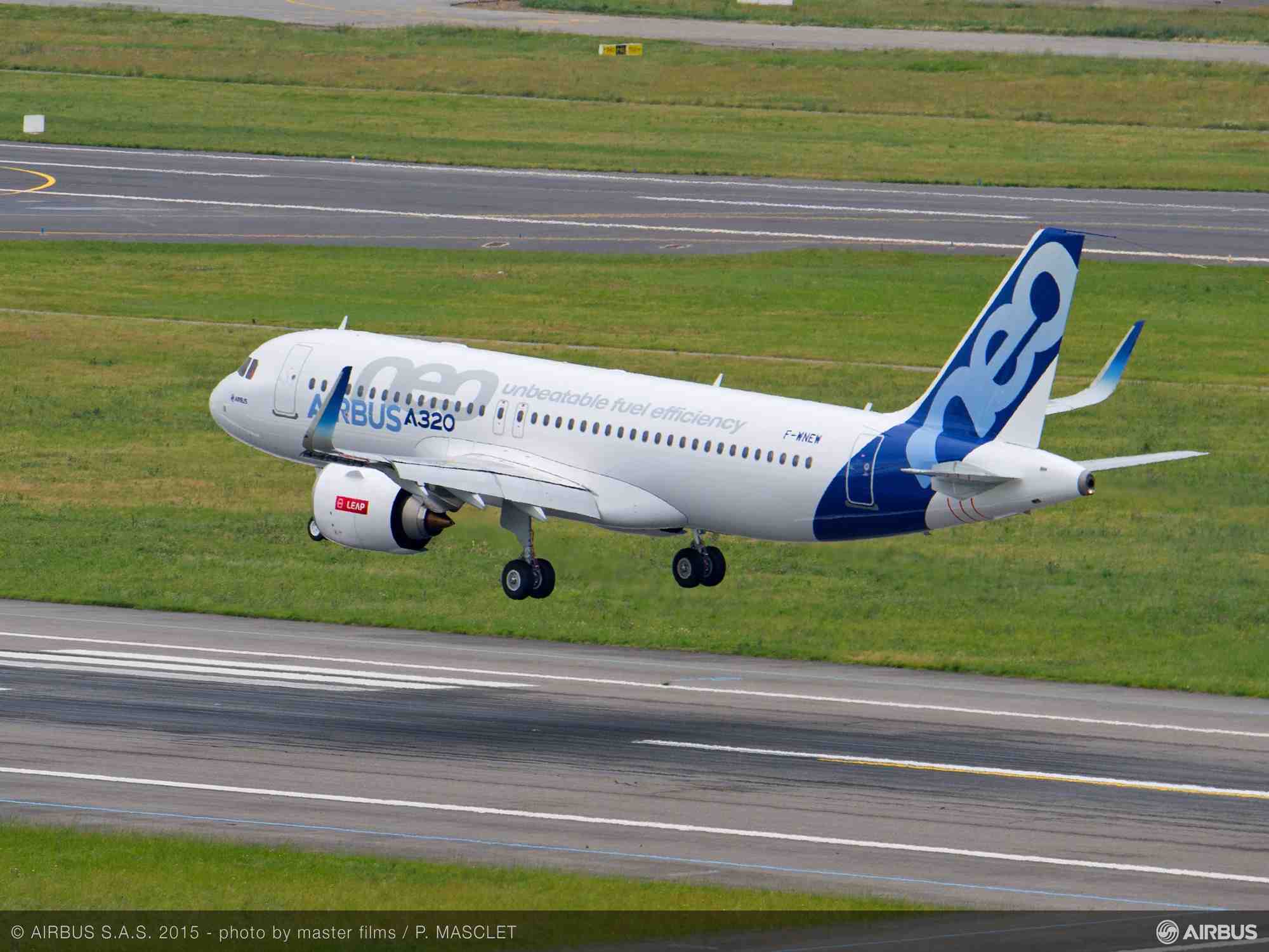La famille Airbus A320neo a franchi le cap symbolique des 5 000 ventes nettes.