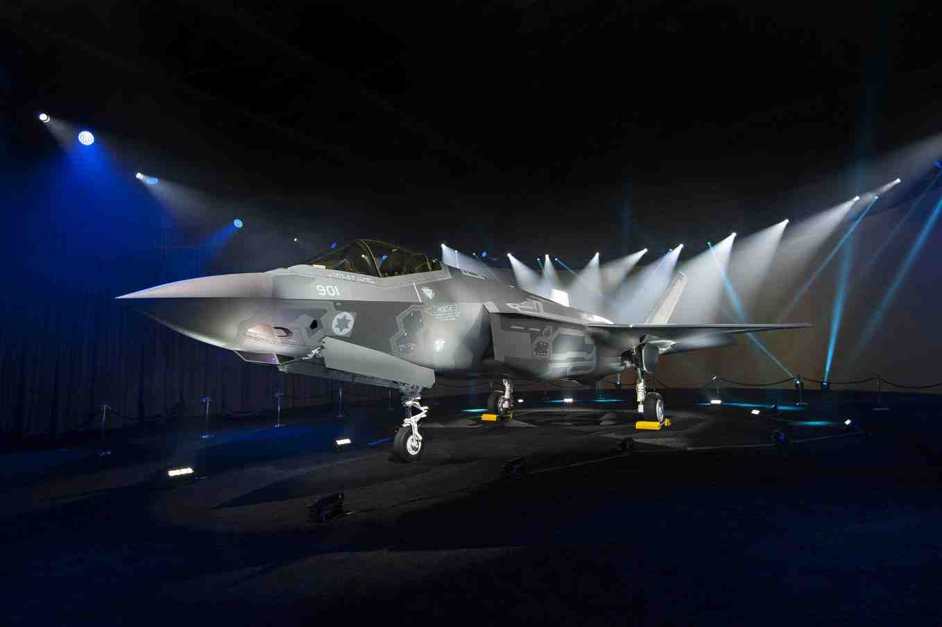 Les deux premiers F-35 ont été livrés le 16 décembre 2016 à l'armée de l'Air israélienne.