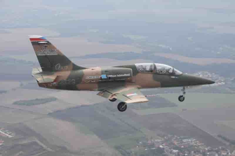 L'Aero Vodochocy L-39NG au cours de son premier vol, le 14 septembre 2015.