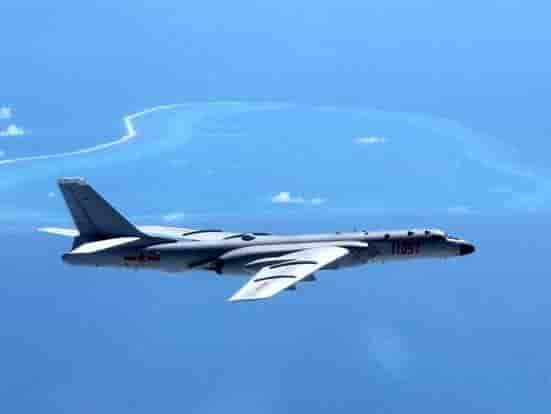 H-6K patrouillant en mer de Chine