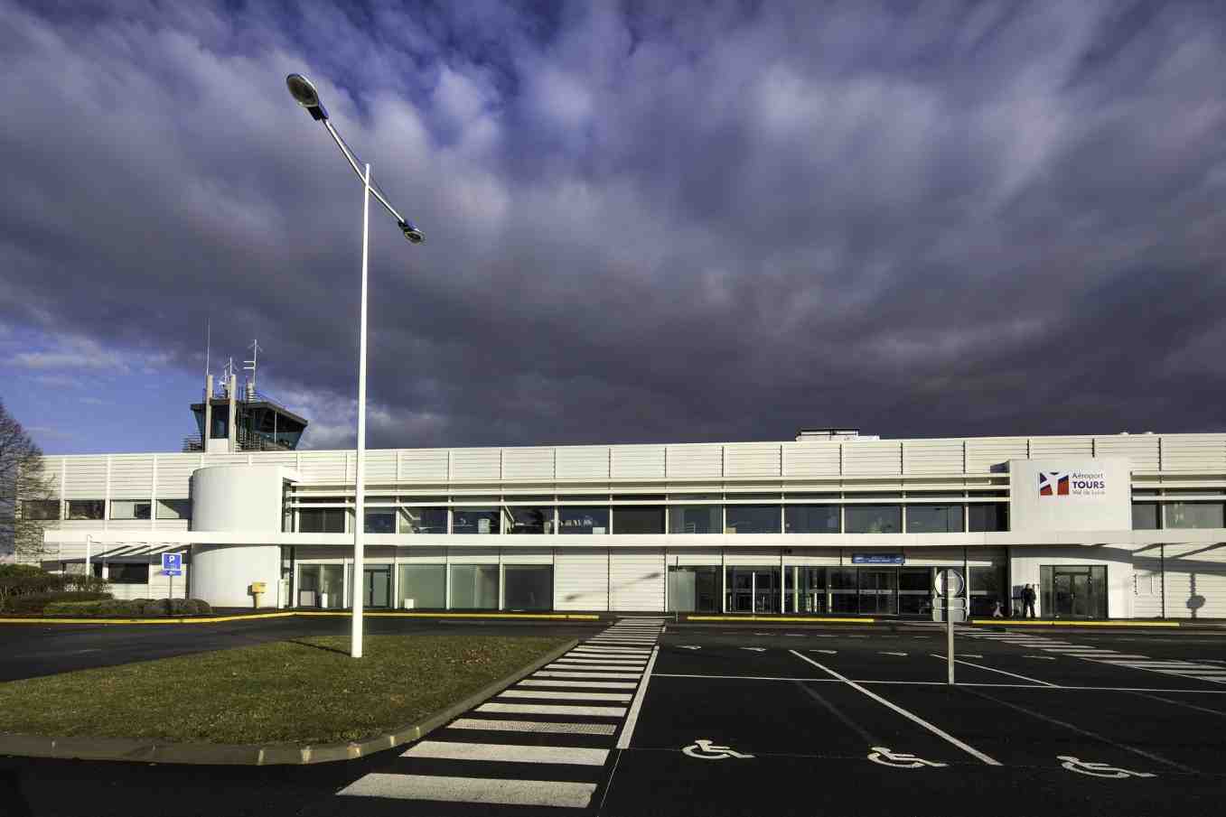 L'aéroport de Tours Val de Loire a traité un peu plus de 187 500 passagers en 2015.