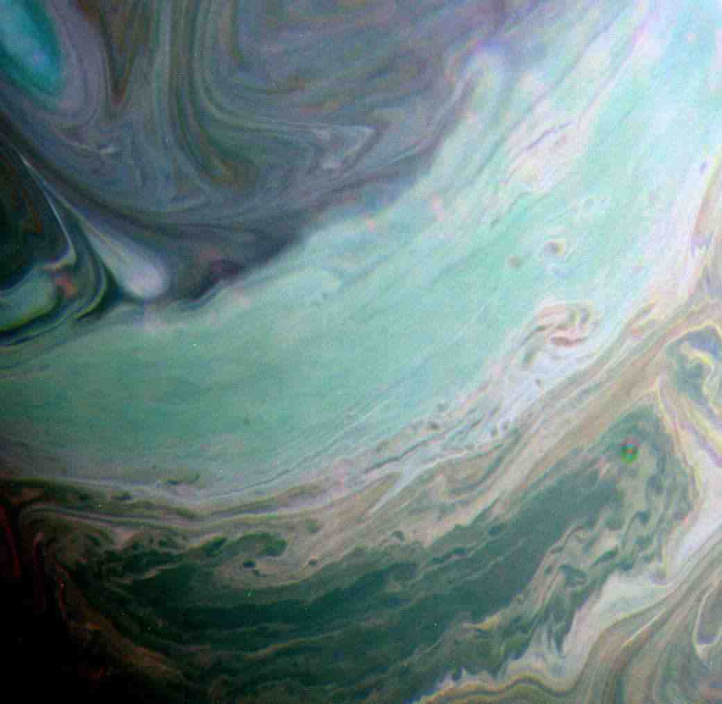 La sonde Cassini survole la planète géante et ses lunes depuis déjà douze ans.