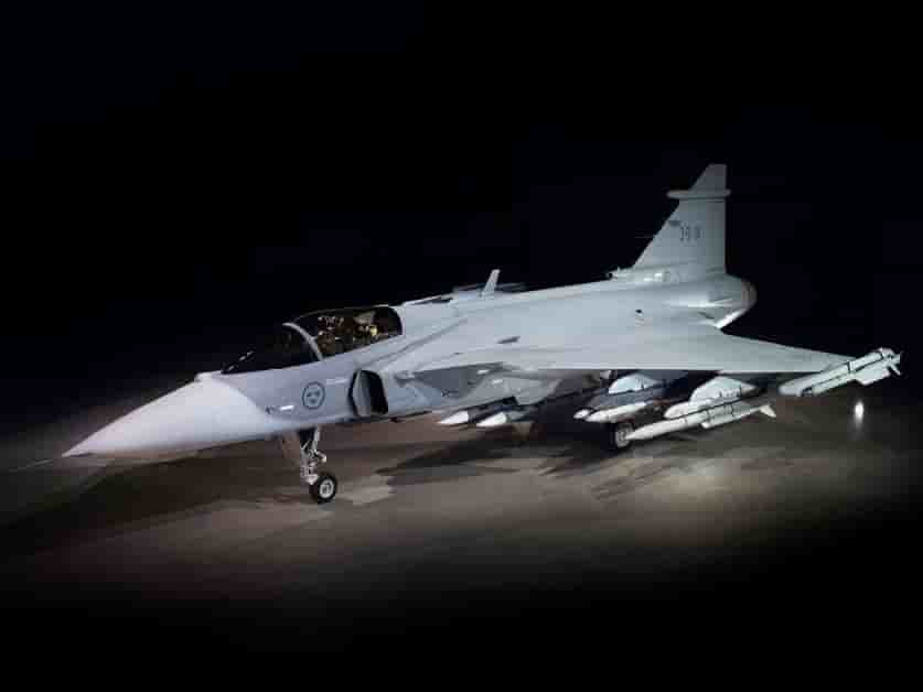 Le premier Gripen E a été présenté le 18 mai 2016