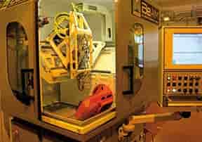 Machine pour fabrication additive métal en cinq axes de Beam.