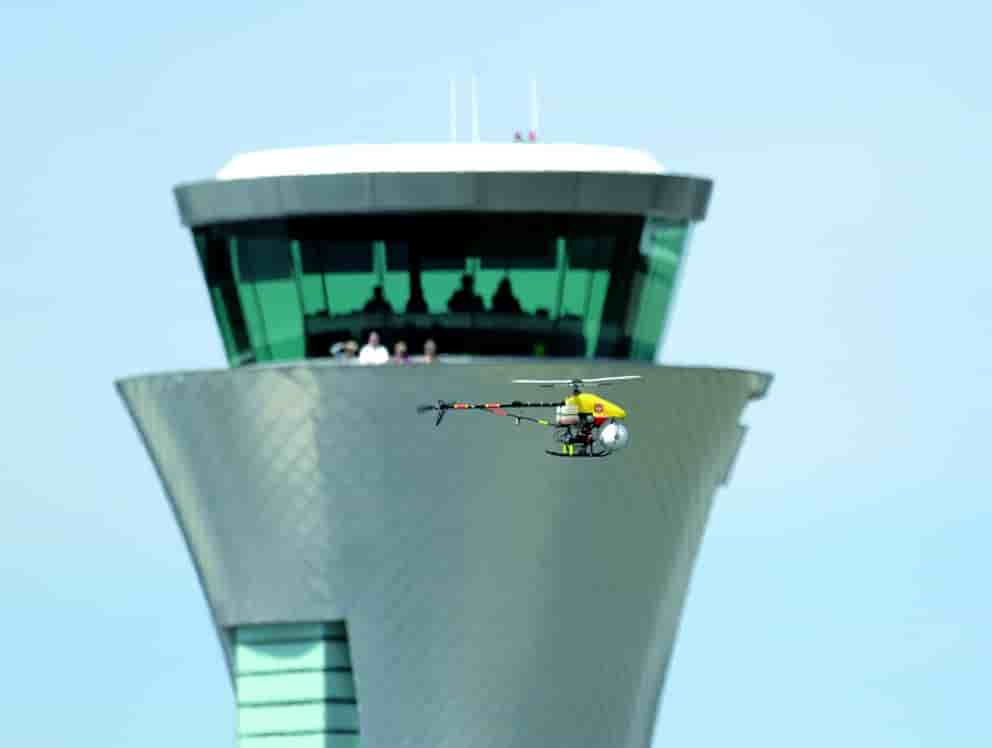 Le groupe de travail créé par l'EASA sur les risques de collision entre drones et avions rendra ses conclusions et recommandations à la fin juillet 2016.