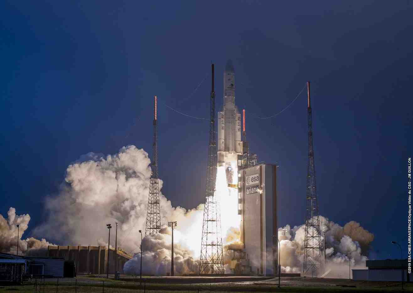 Première mission double de l’année pour Ariane 5.