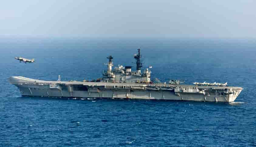 Les Sea Harrier indiens opéraient à bord du "Viraat" depuis les années 1980