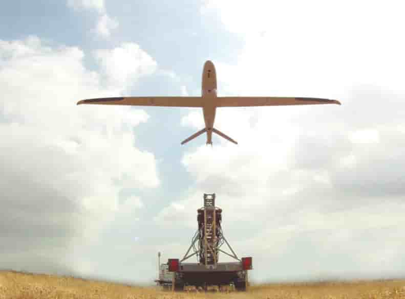 Le Skylark 3 décolle à l'aide d'un système de lancement
