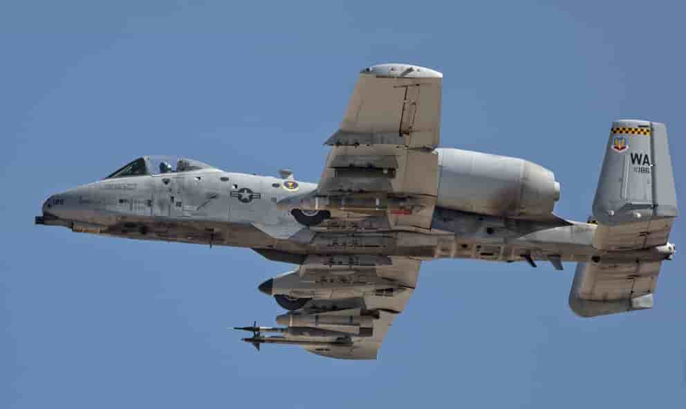 Les A-10 de l'US Air Force ne seront finalement pas mis à la retraite avant au moins 2022. 1 milliard de dollars ont été investis pour maintenir la flotte en état de vol jusqu'en 2028.