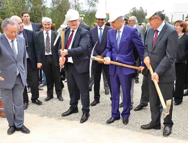 Pose de la première pierre de la nouvelle usine à Casablanca.