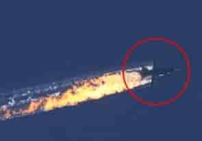 Le Su-24 pourrait avoir été touché par des tirs venant du sol d'après le ministère de la défense russe.