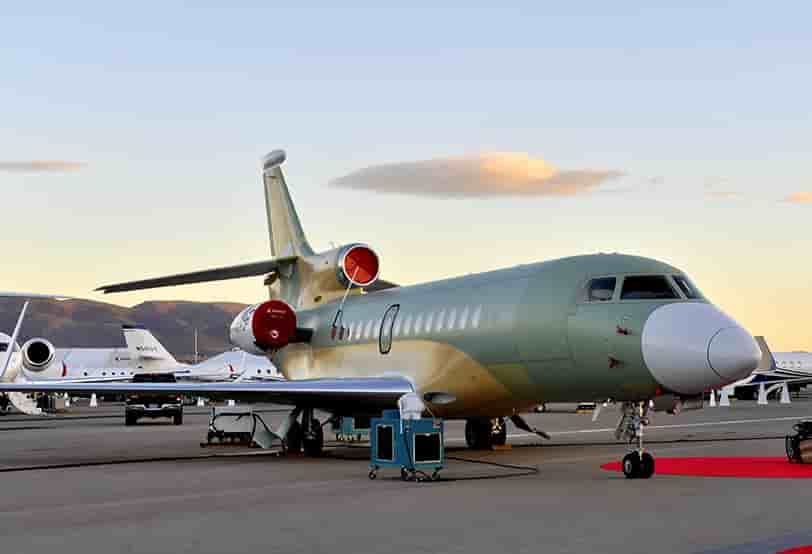 Dassault présente son Falcon 8X à la NBAA 2015.