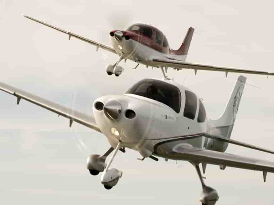 Faire du co-avionnage ou du Ubair n'est pas possible.