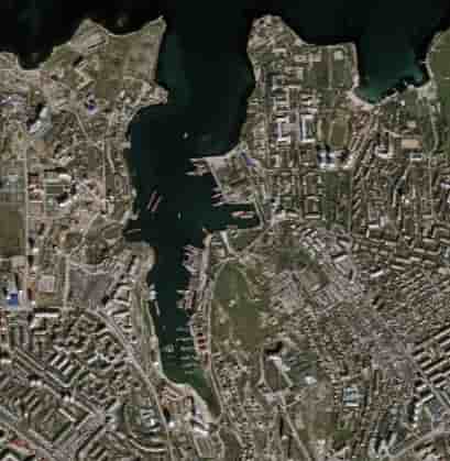 Le port de Sébastopol observé par Pléiades.