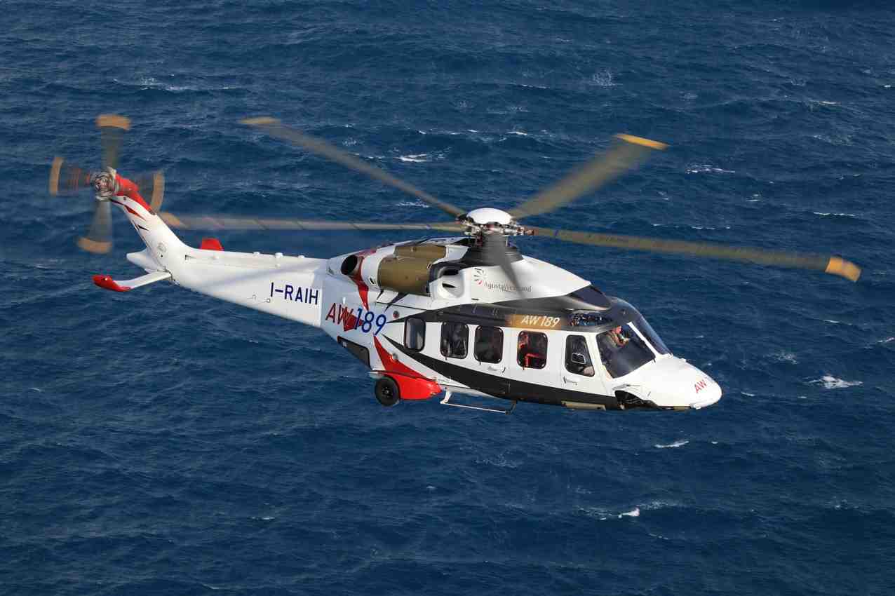 RN -Aircraft, une filiale de Rosneft, va acquérir 10 AW 189. Rosneft envisage d'acheter jusqu'à 160 appareils du même type.