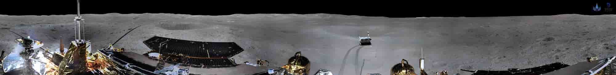 Le cratère Von Karman de 186 km de diamètre apparaît à l'horizon