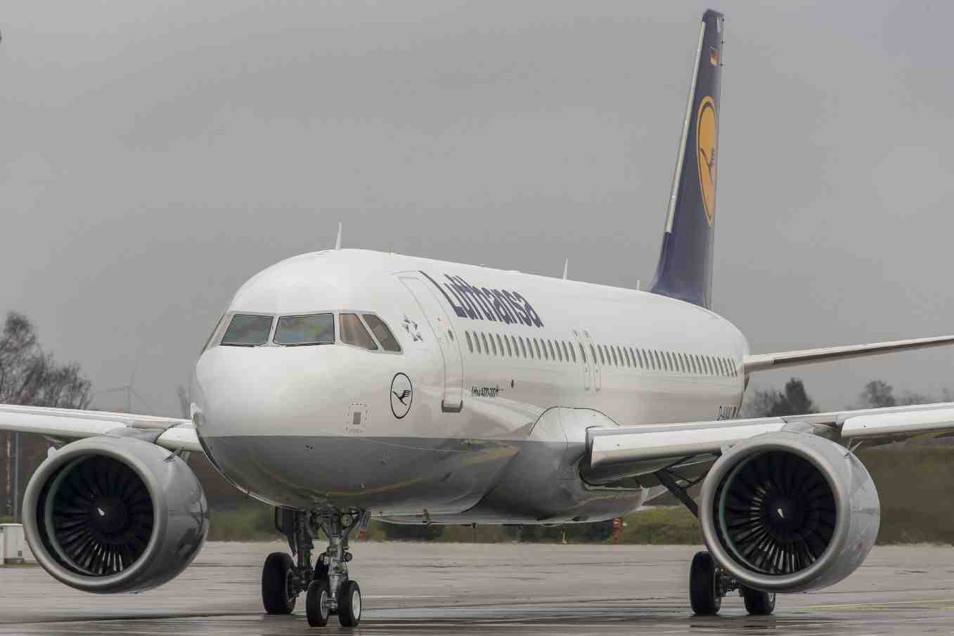 Lufthansa A320neo.