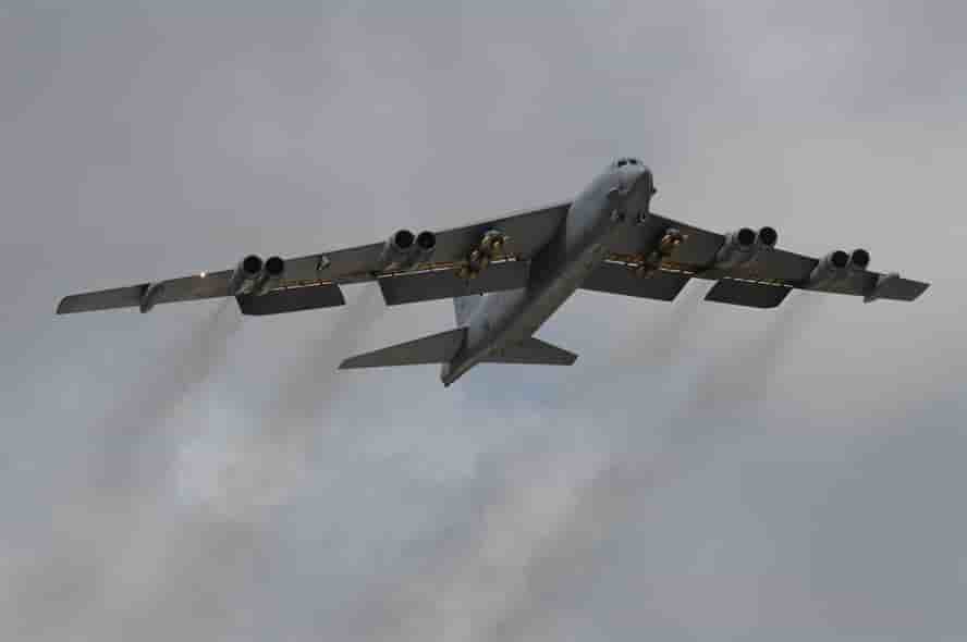 La capacité d'emport d'armes modernes du B-52H va augmenter de 50%. L'appareil pourra désormais emporter des AGM-158 JASSM-ER.