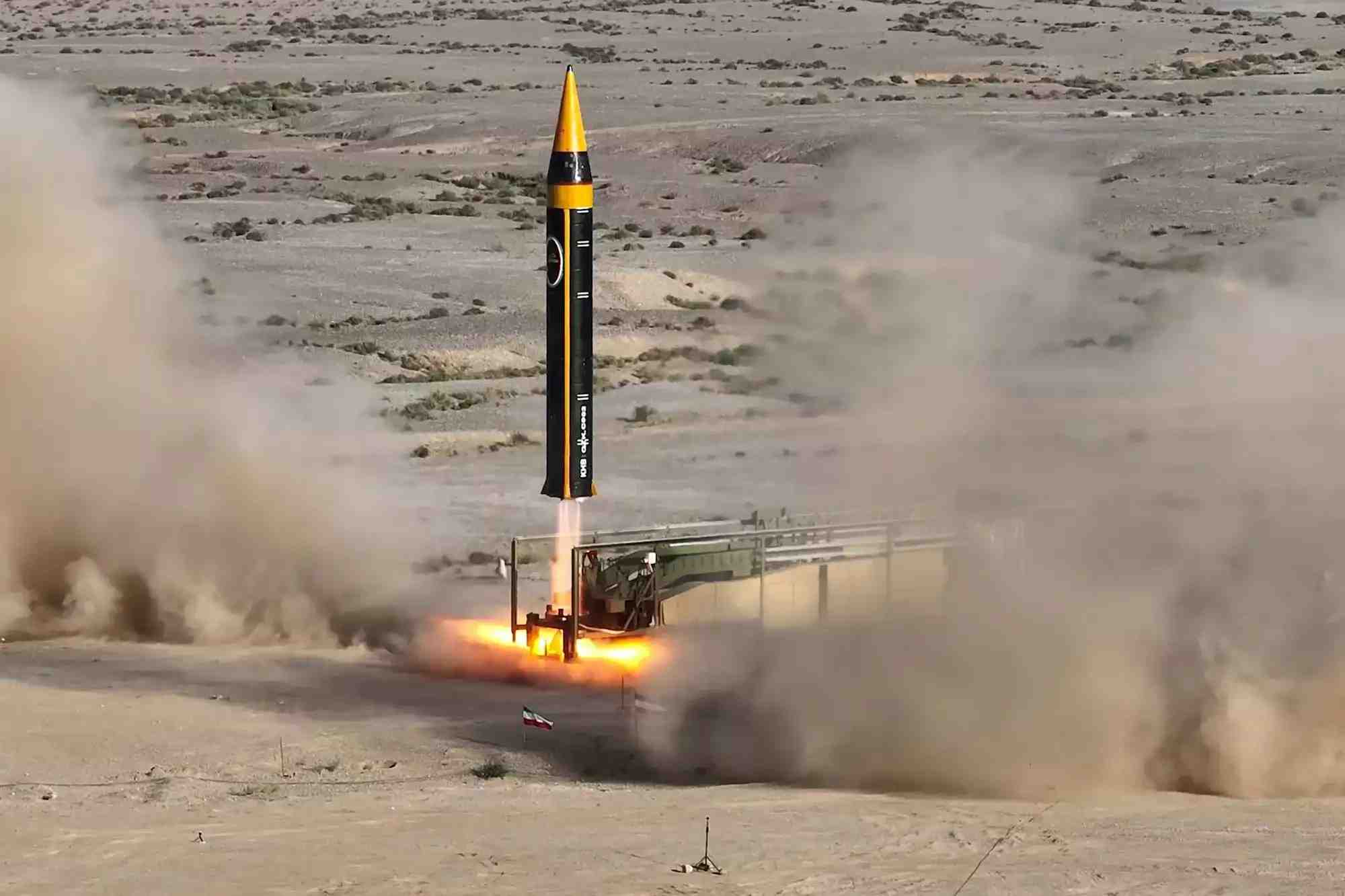 Le MRBM Khorramshahr-4, dernier né des MRBM iraniens, dispose d'une portée annoncée de 2000 km.