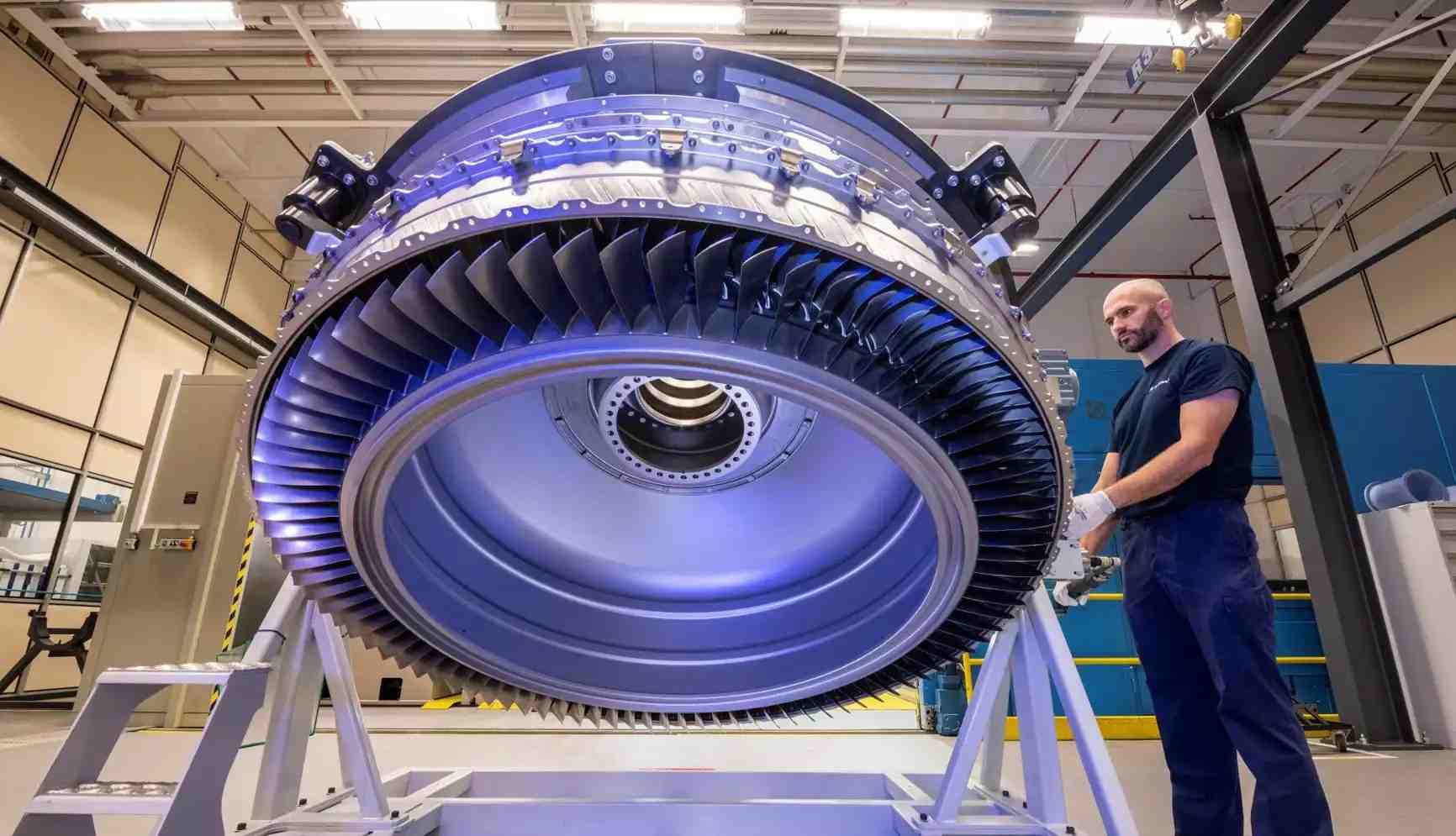 Compresseur de moteur GE9X pour Boeing 777X sur le site de Safran Aero Boosters.