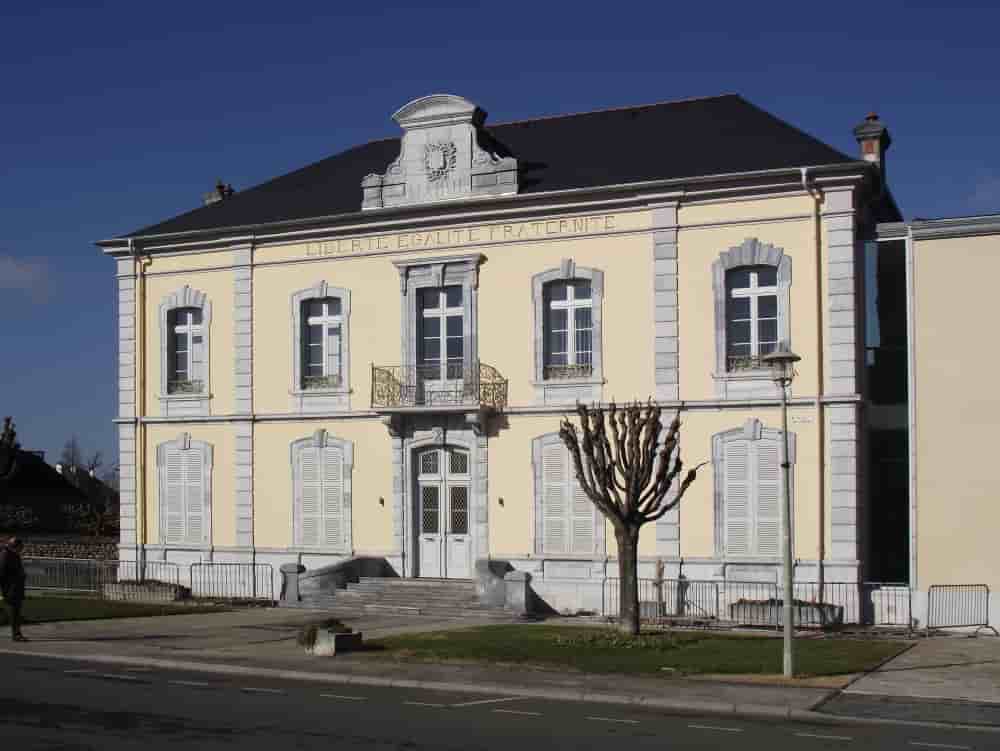 Mairie d'Ibos (Hautes-Pyrénées, France)