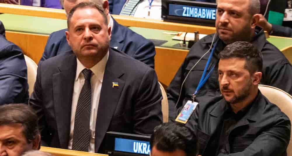 Le président ukrainien Volodymyr Zelenskyy entouré de sa délégation à la 80e assemblée générale des Nations unies le 23 septembre.
