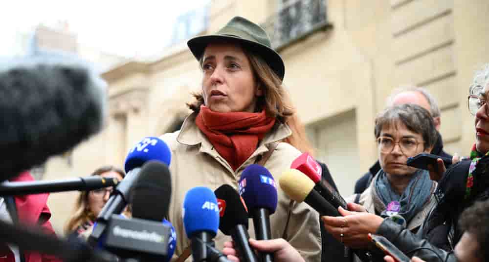 Sophie Binet, devant Matignon après sa rencontre avec le Premier ministre, le 24 septembre 2025.