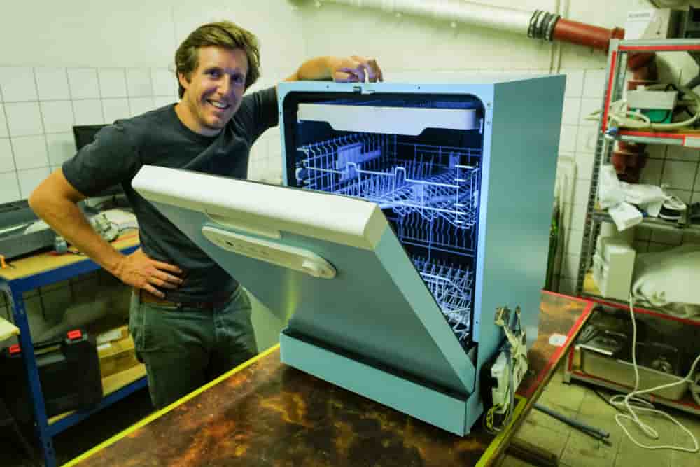 Martin Hacpille, CEO de EverEver. La start-up veut transformer l'usine de Vendôme en fleuron de l'électroménager durable. Un projet de 14 millions d'euros qui mise sur une "mobilisation populaire".