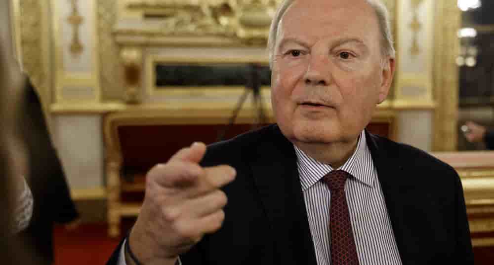 Pour le président du groupe centriste au Sénat, l'intérêt du pays passe avant les intérêts électoraux.